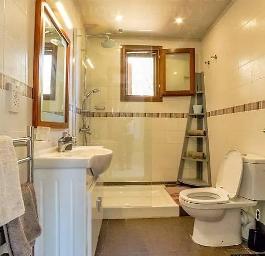 Chambray Harbor Breeze Għajnsielem